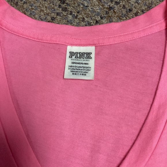 PINK Victoria’s Secret Pink LOGO V-neck Tee * Small - Picture 3 of 7
